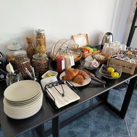 Versilia - Pietrasanta - Le Colmate Guesthouse Tonfano Exteriör bild