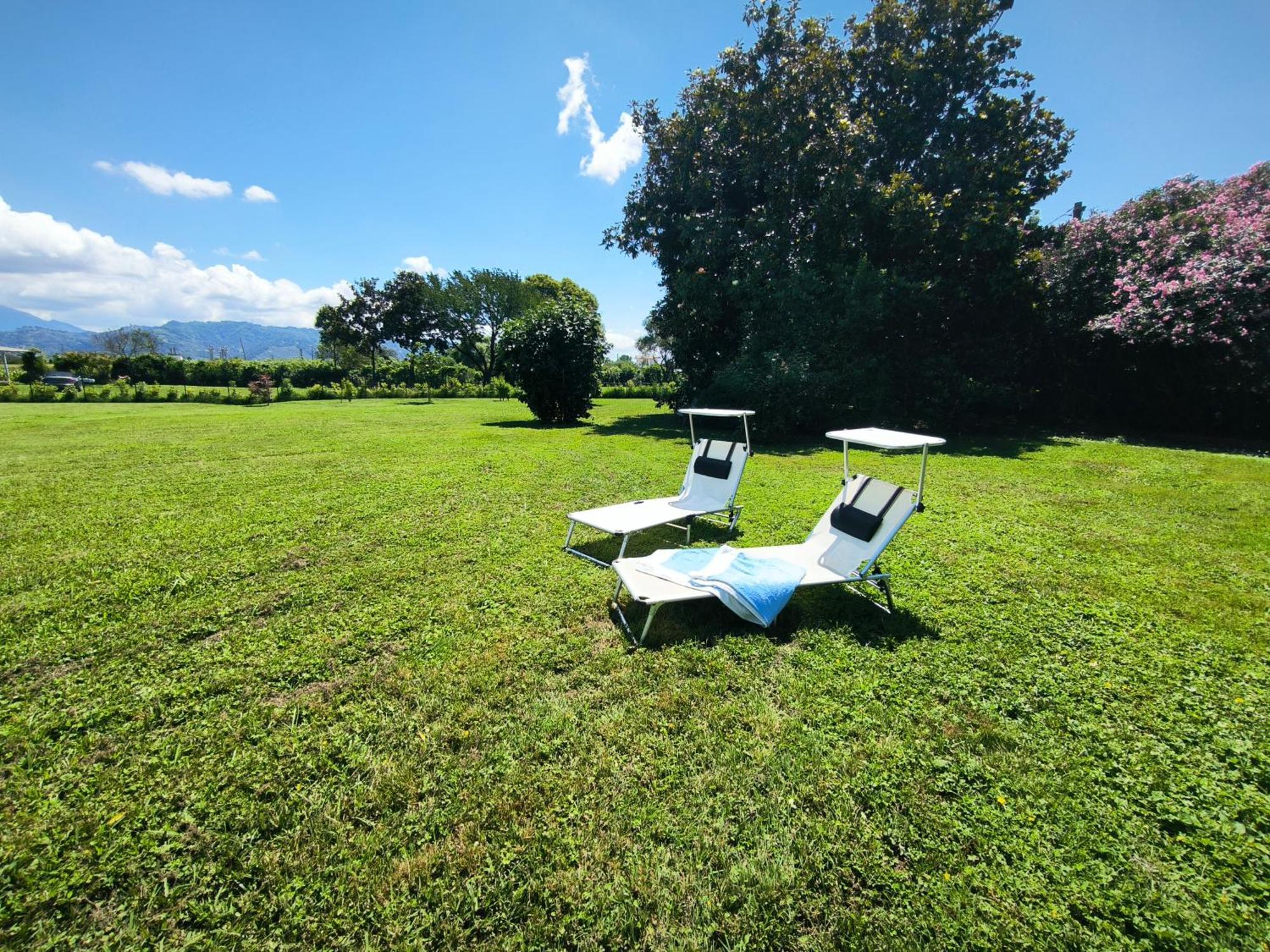 Versilia - Pietrasanta - Le Colmate Guesthouse Tonfano Exteriör bild