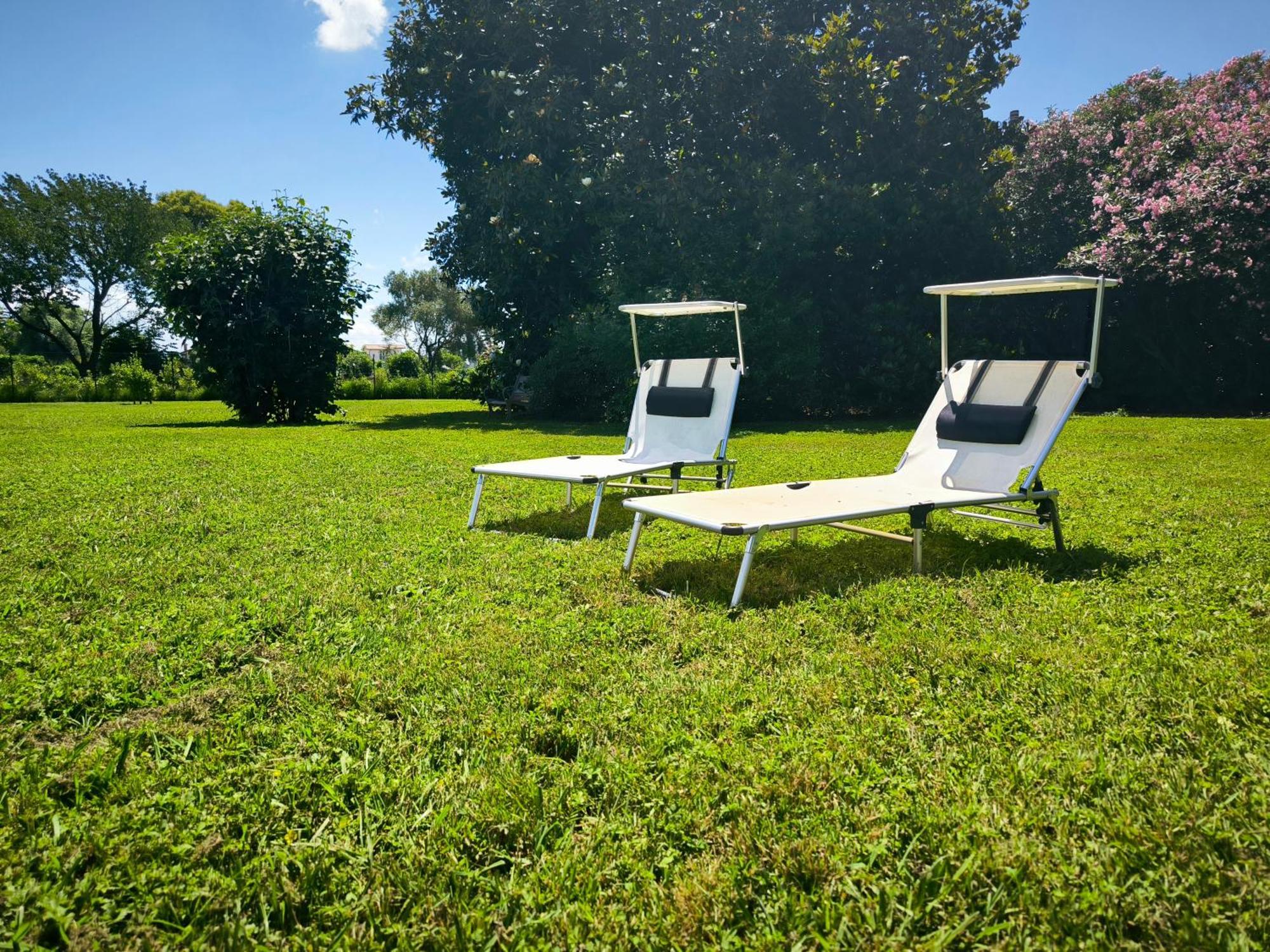 Versilia - Pietrasanta - Le Colmate Guesthouse Tonfano Exteriör bild