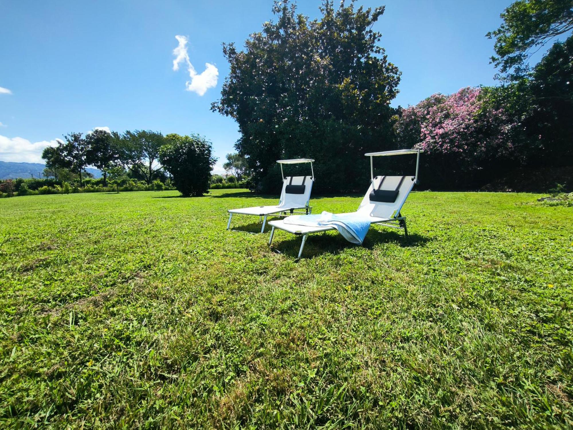 Versilia - Pietrasanta - Le Colmate Guesthouse Tonfano Exteriör bild