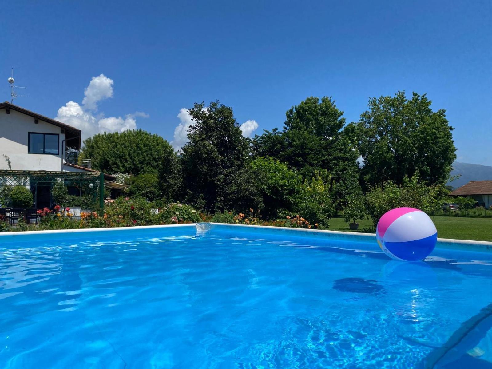 Versilia - Pietrasanta - Le Colmate Guesthouse Tonfano Exteriör bild
