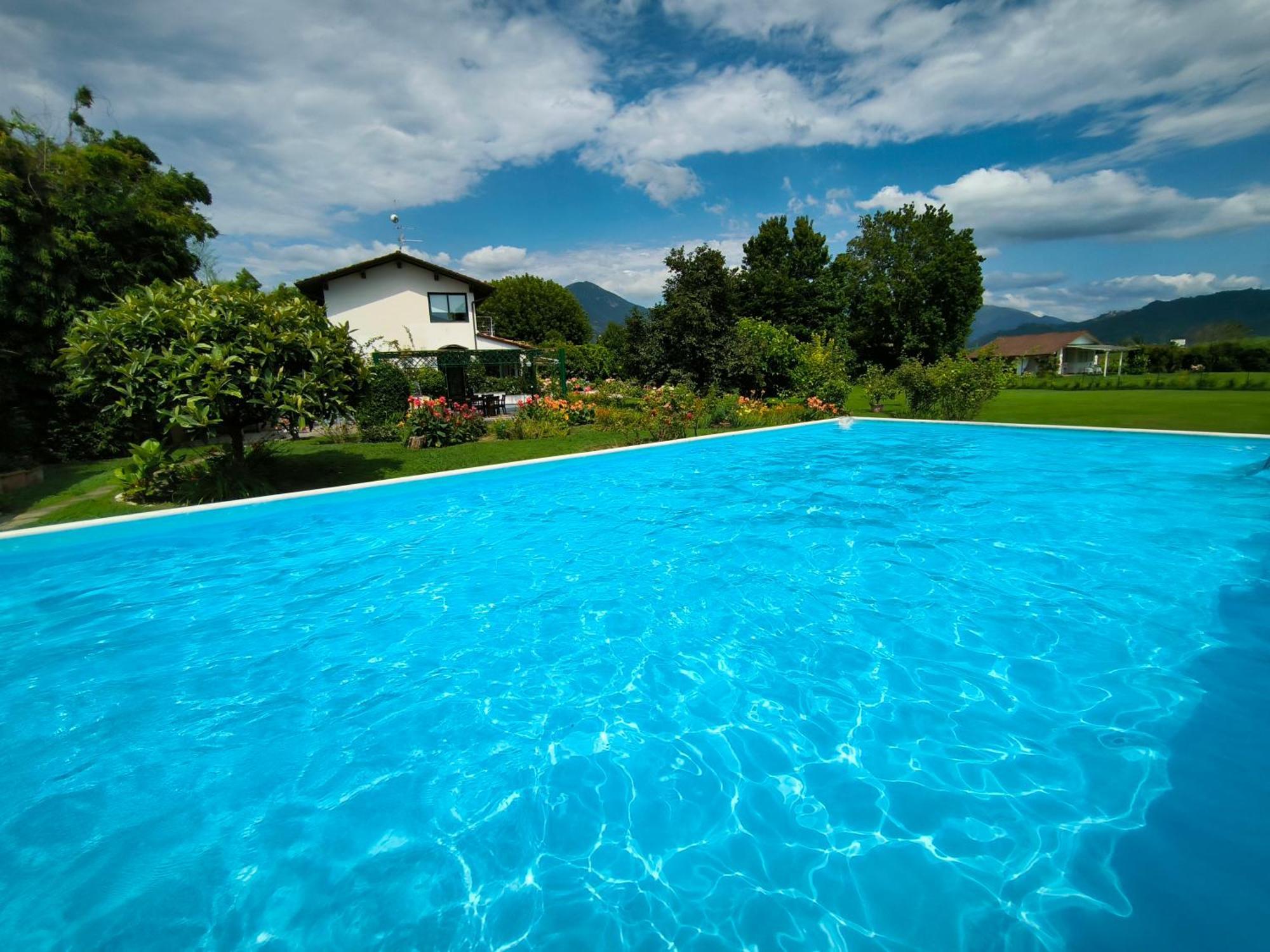 Versilia - Pietrasanta - Le Colmate Guesthouse Tonfano Exteriör bild