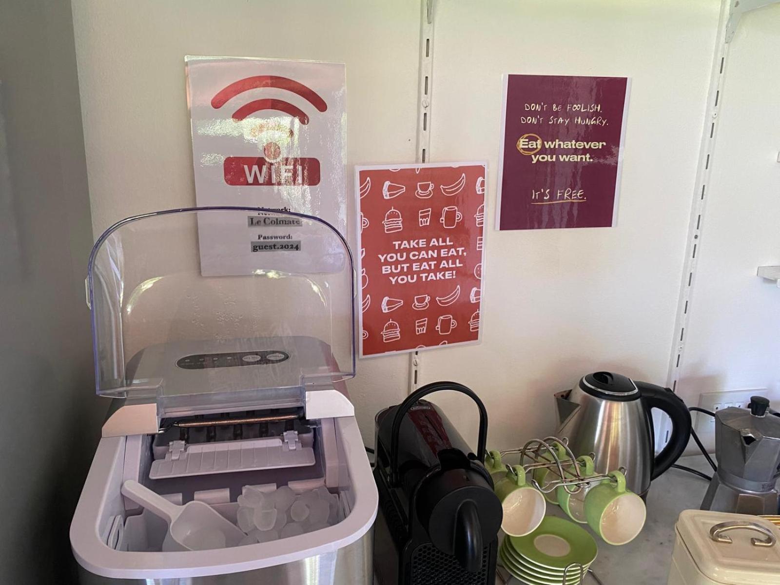 Versilia - Pietrasanta - Le Colmate Guesthouse Tonfano Exteriör bild