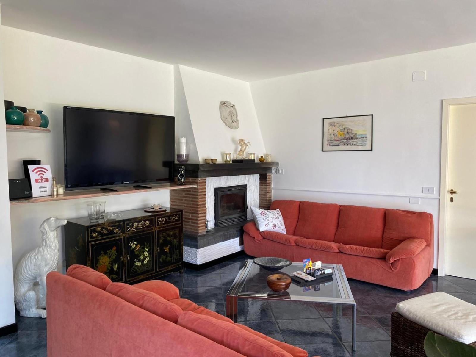 Versilia - Pietrasanta - Le Colmate Guesthouse Tonfano Exteriör bild